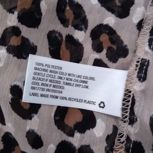 a.n.d ea wy Animal Print Puff Sleeve Round Neck Polyester Sheer Top Size Small - Picture 9 of 10